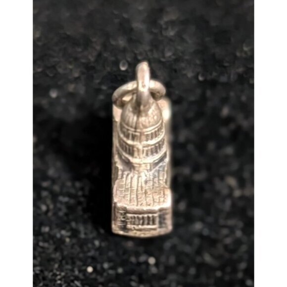 US Capitol Building Silver Charm Pendant - Picture 3 of 14
